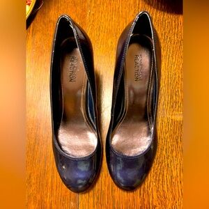 💙Kenneth Cole Reaction Dark Blue Pumps